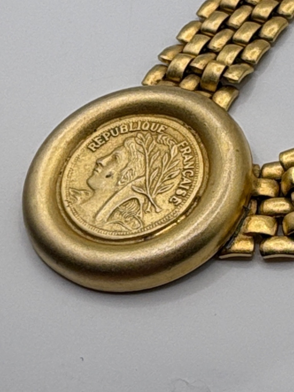 Vintage French Gold-Tone 1970’s Multi-Row Medallion Necklace by Zoom Zoom 16” - Picture 10 of 11
